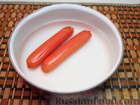 Капустный салат с сосисками и зеленью