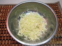 Капустный салат с сосисками и зеленью