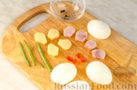 Новогодний салат с крабовыми палочками, ветчиной и сыром