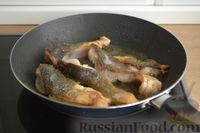 Жареный карп с соусом из помидоров и сладкого перца