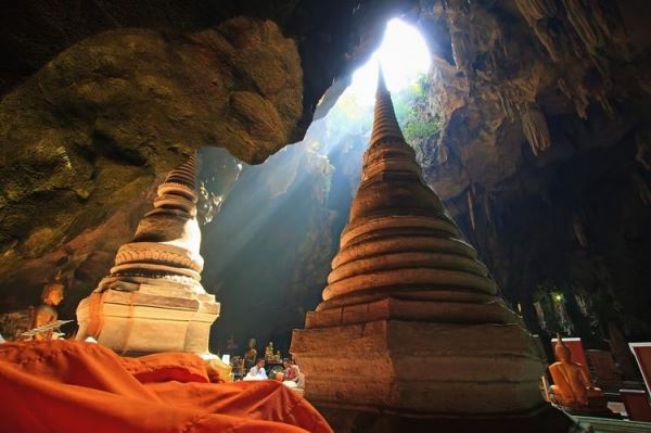<br />
Тайскую пещеру открывают для туристов спустя полтора года после спасения школьников<br />
