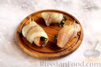 Рыбные рулетики с томатной пастой и зеленью (на сковороде)