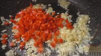 "Гнёзда" из макарон с мясным фаршем и зелёным горошком