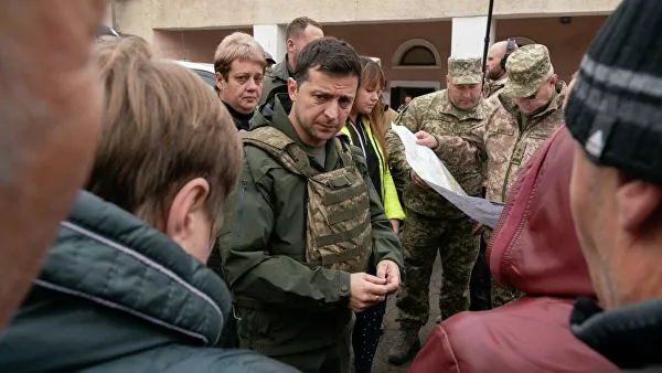 <br />
Украинские военные назвали самозванцами споривших с Зеленским националистов<br />
