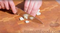 Кролик, тушенный с овощами и томатным соком (в казане)