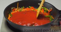 Рыба, тушенная в томатном соусе с овощами