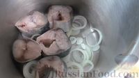 Закуска из замороженной скумбрии с луком